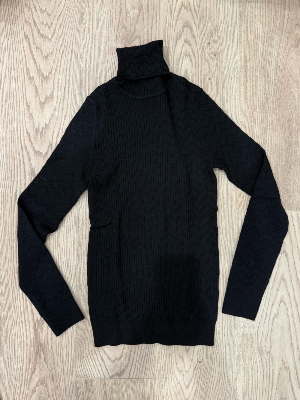 Missoni Women’s Black Ribbed Turtleneck Sweater - Picture 2 of 3